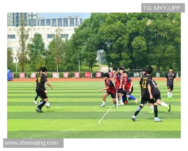 武汉足球队的配合变革引发热议探索战术创新与团队协作新模式