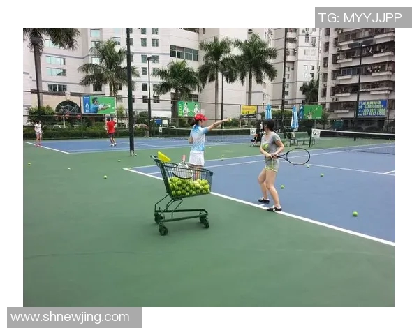 深圳网球队的默契配合与战术分析探讨